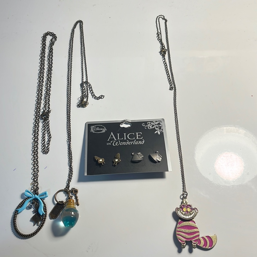 Alice in Wonderland Jewelry lot!!!!